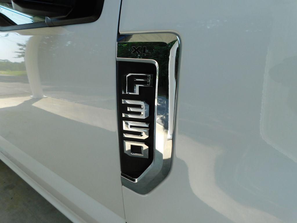 2019 Ford F-350 Image 42