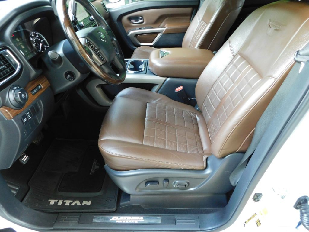 2021 Nissan Titan Image 7