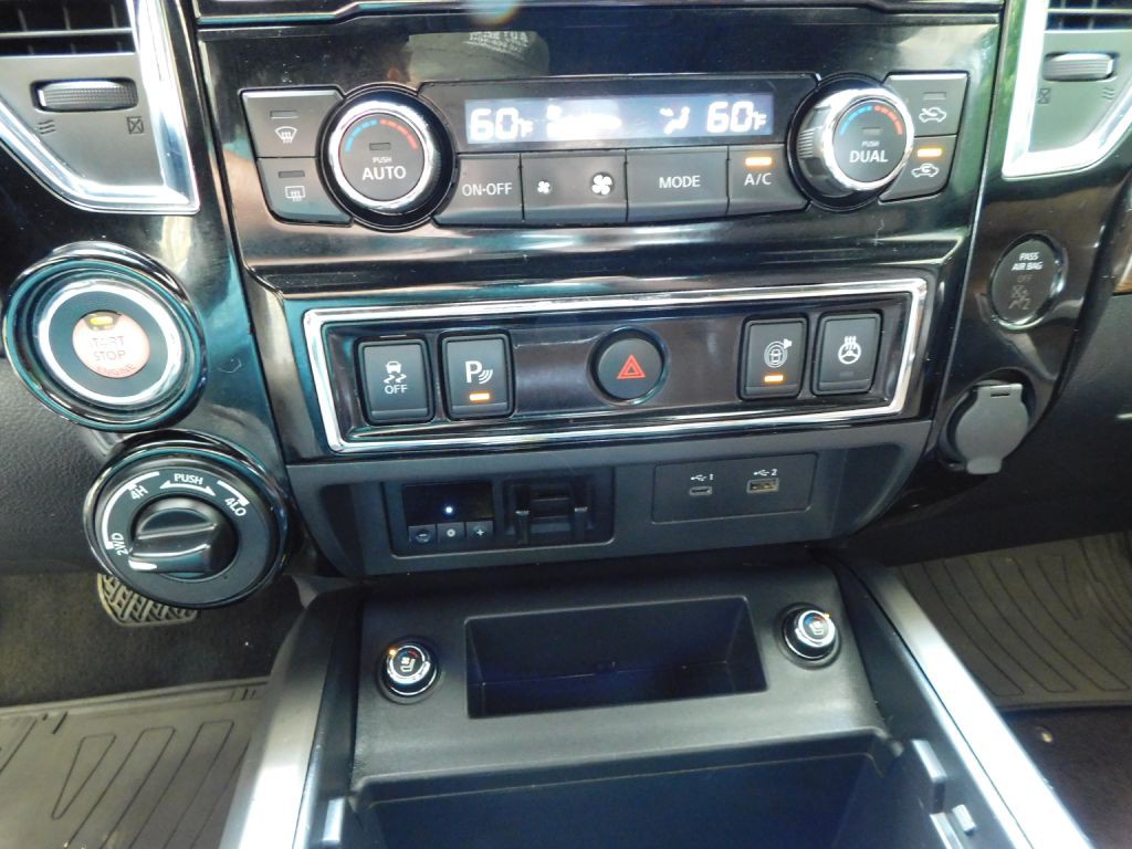 2021 Nissan Titan Image 17