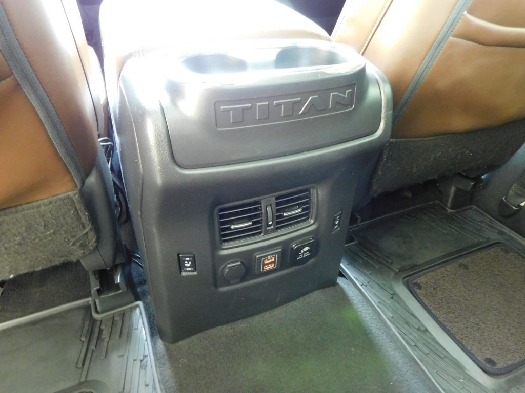 2021 Nissan Titan Image 30