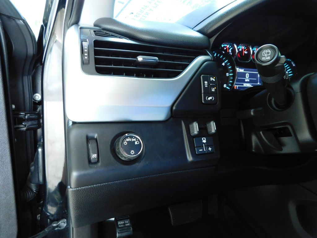 2015 Chevrolet Tahoe Image 11