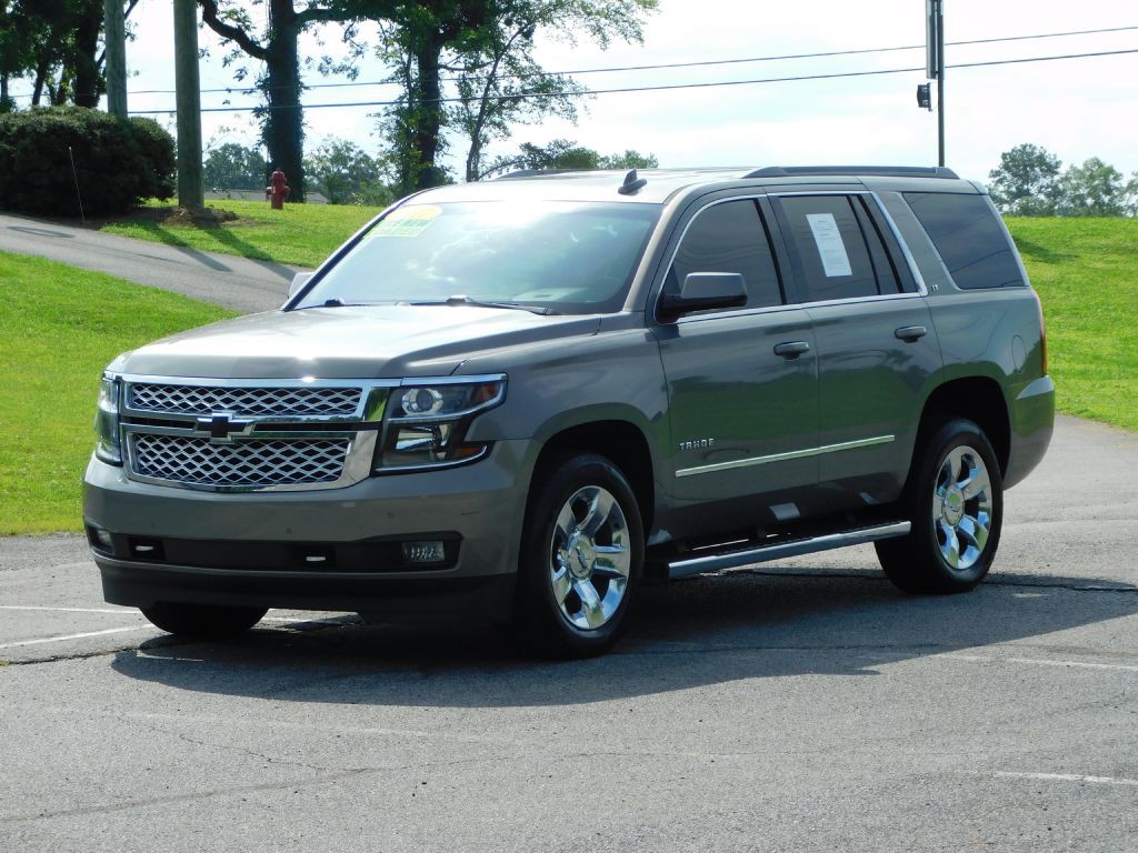 2017 Chevrolet Tahoe Image 2