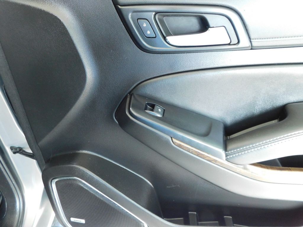 2017 Chevrolet Tahoe Image 38