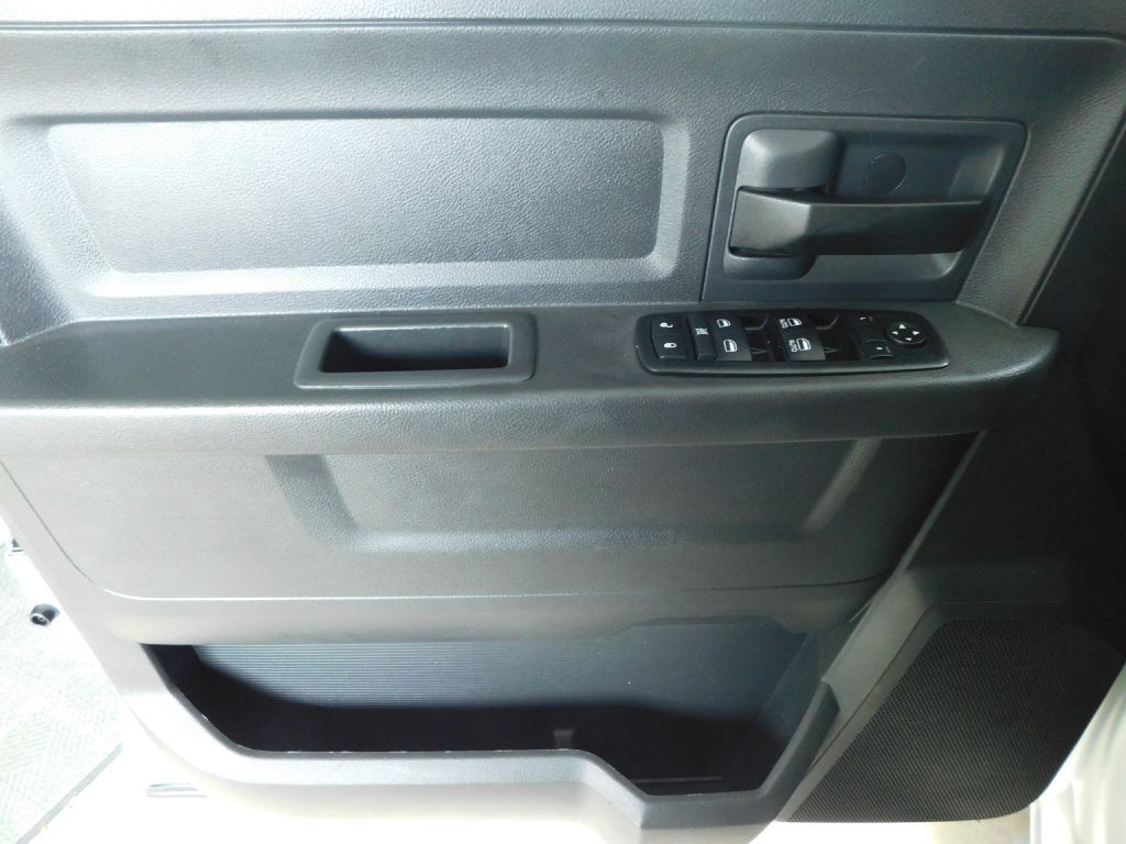 2012 Dodge Ram 3500 Image 17