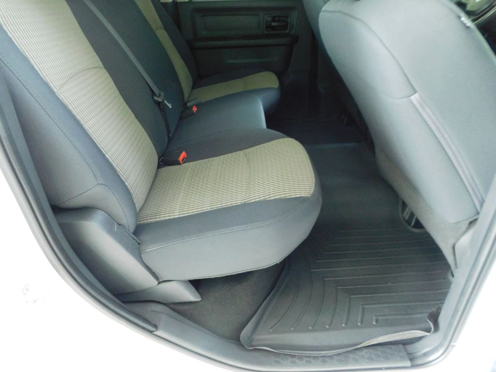 2012 Dodge Ram 3500 Image 21