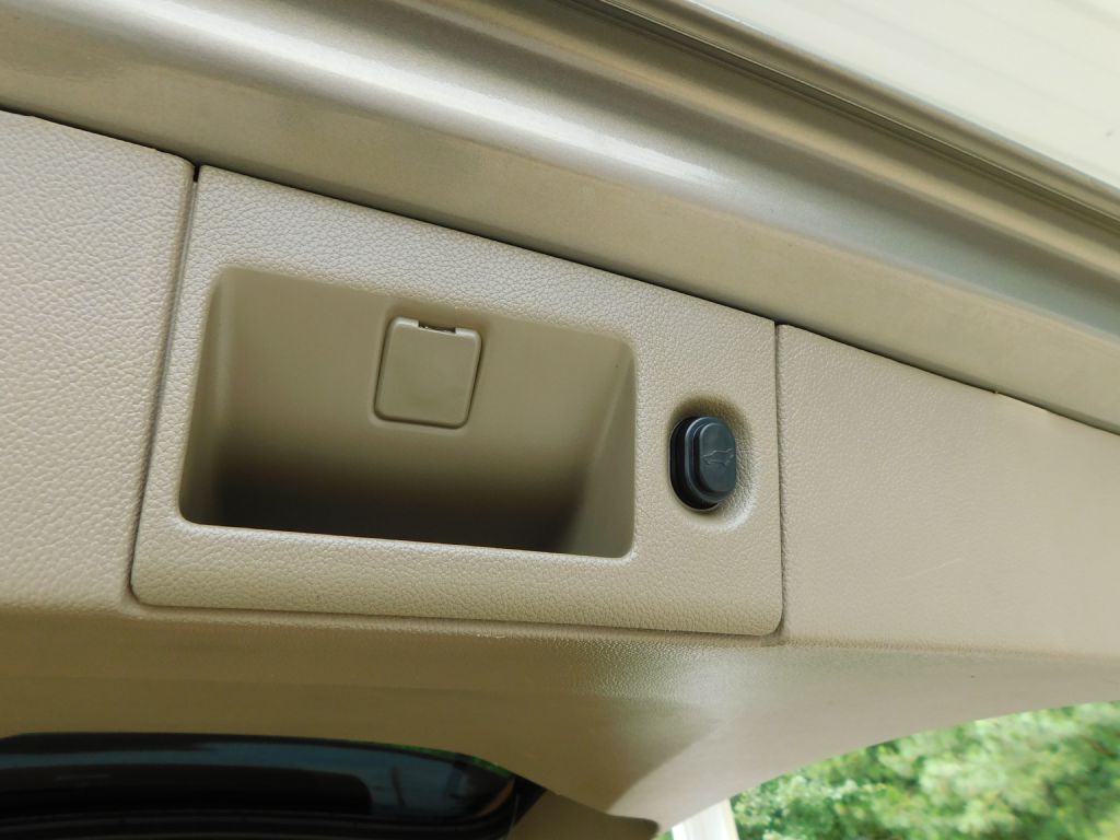 2017 Chevrolet Tahoe Image 32