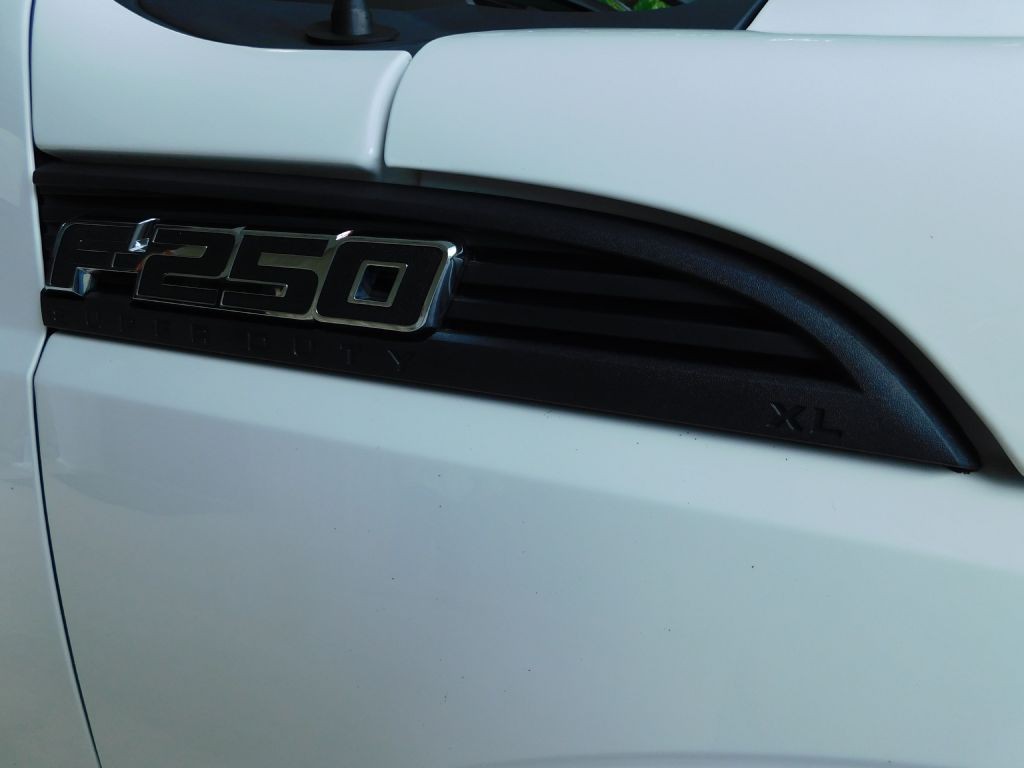 2016 Ford F-250 Image 34