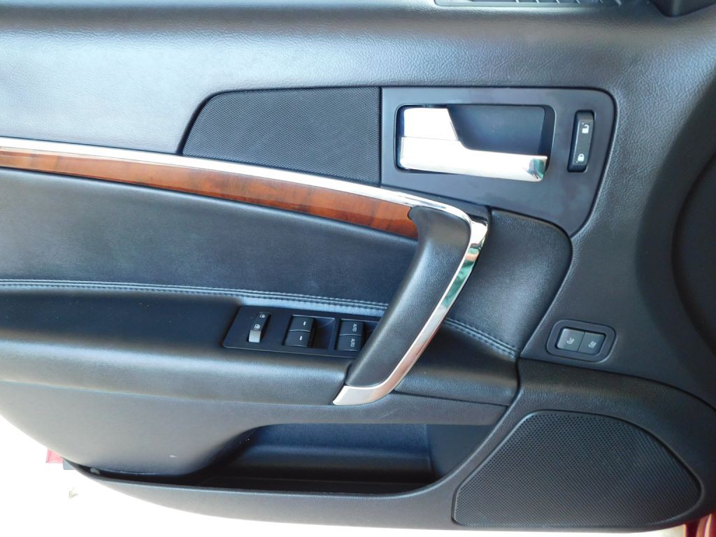 2011 Lincoln MKZ Image 19