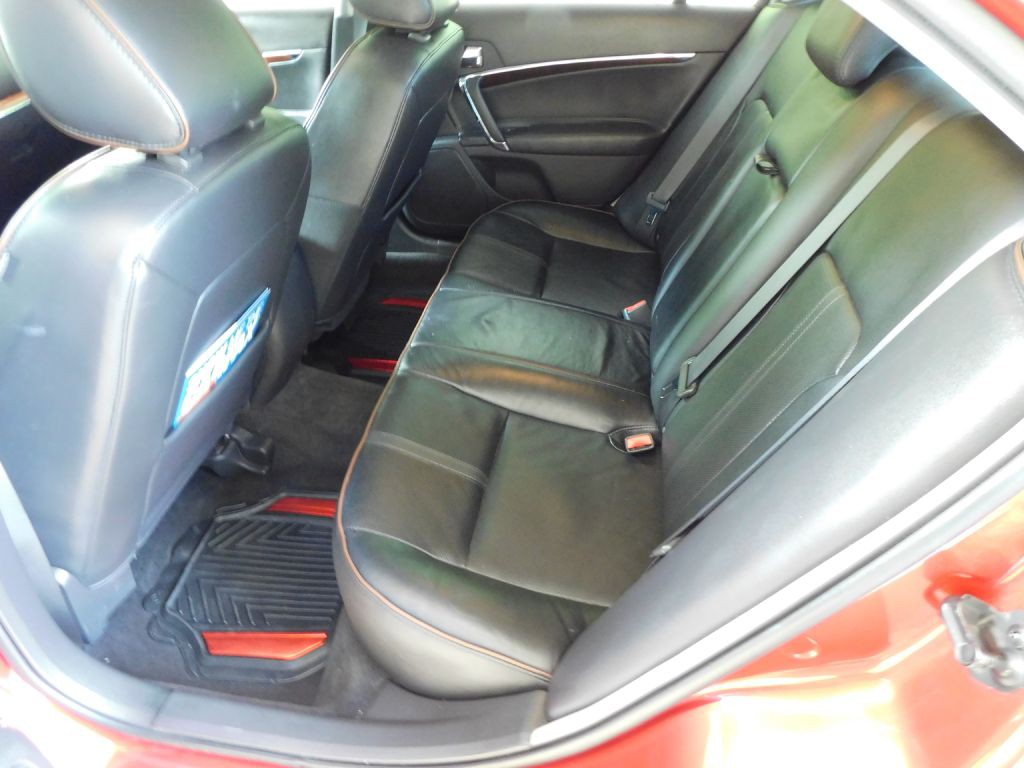 2011 Lincoln MKZ Image 22