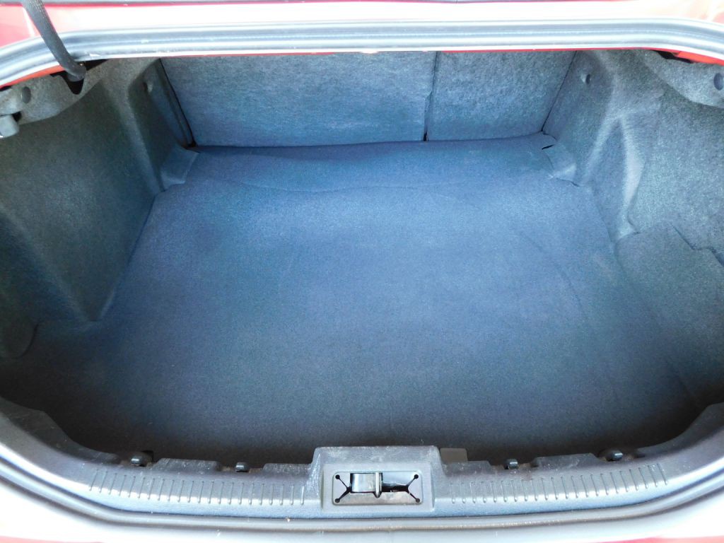 2011 Lincoln MKZ Image 24