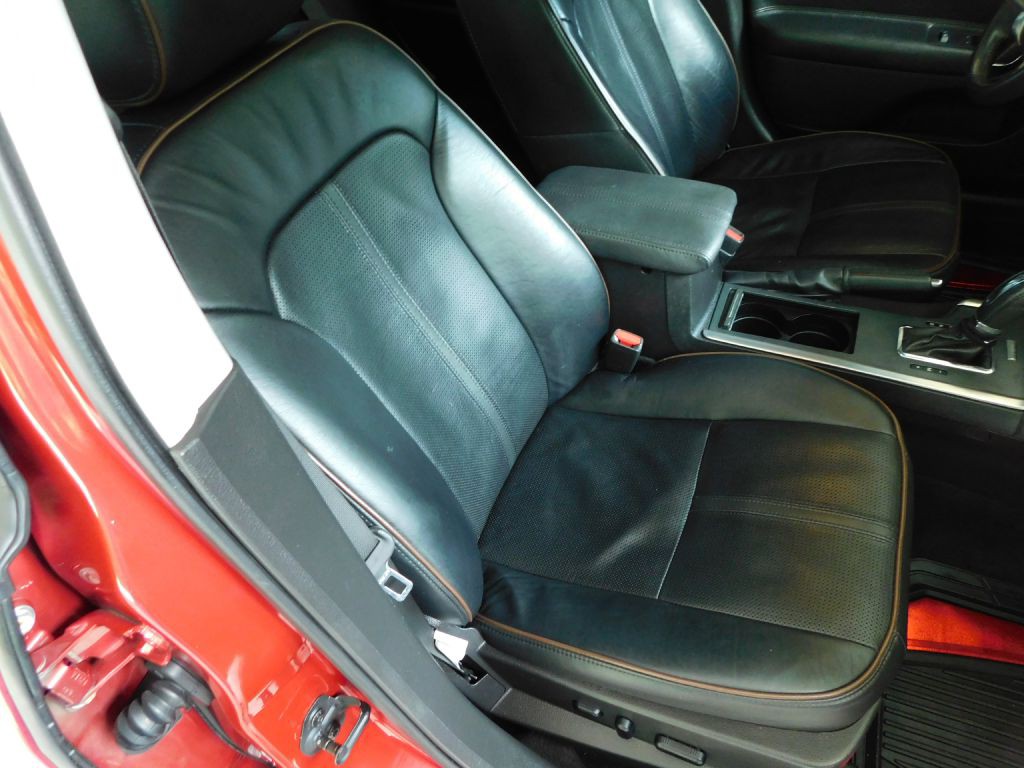 2011 Lincoln MKZ Image 27
