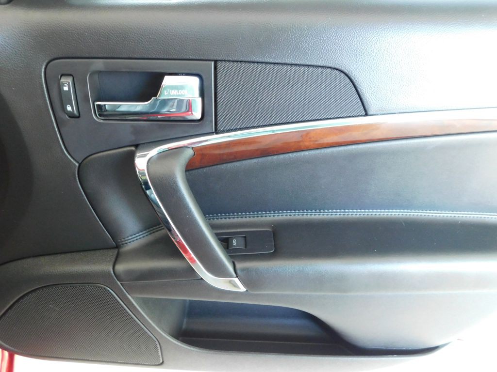 2011 Lincoln MKZ Image 29