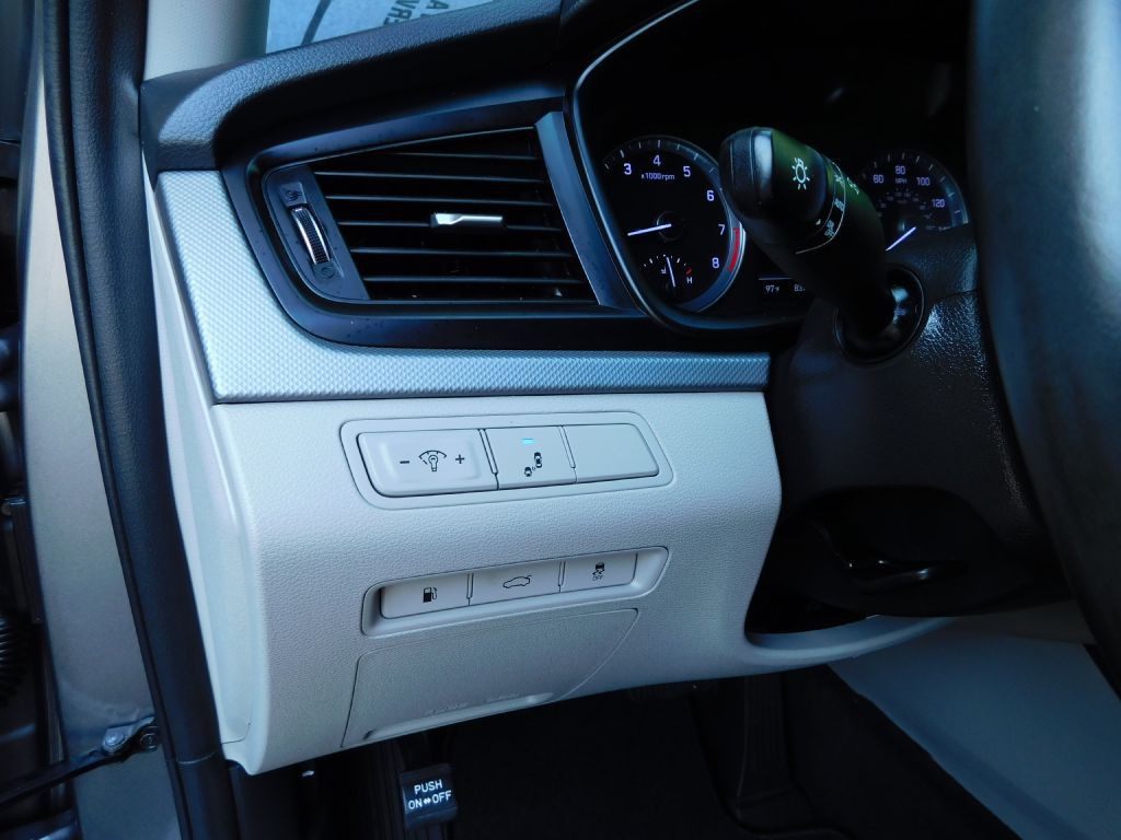 2018 Hyundai Sonata Image 12
