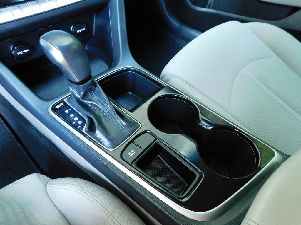 2018 Hyundai Sonata Image 16