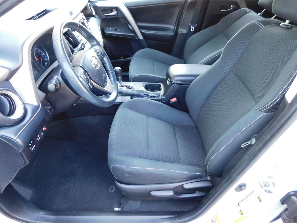 2018 Toyota Rav4 Image 7