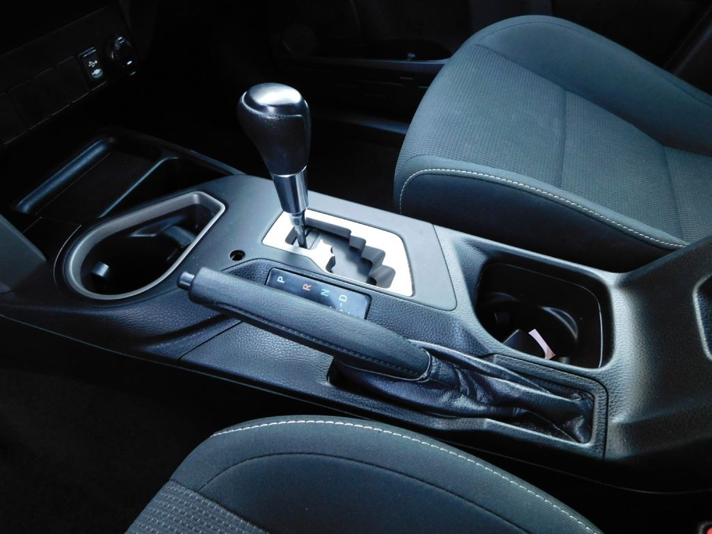 2018 Toyota Rav4 Image 16