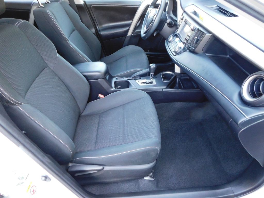 2018 Toyota Rav4 Image 30