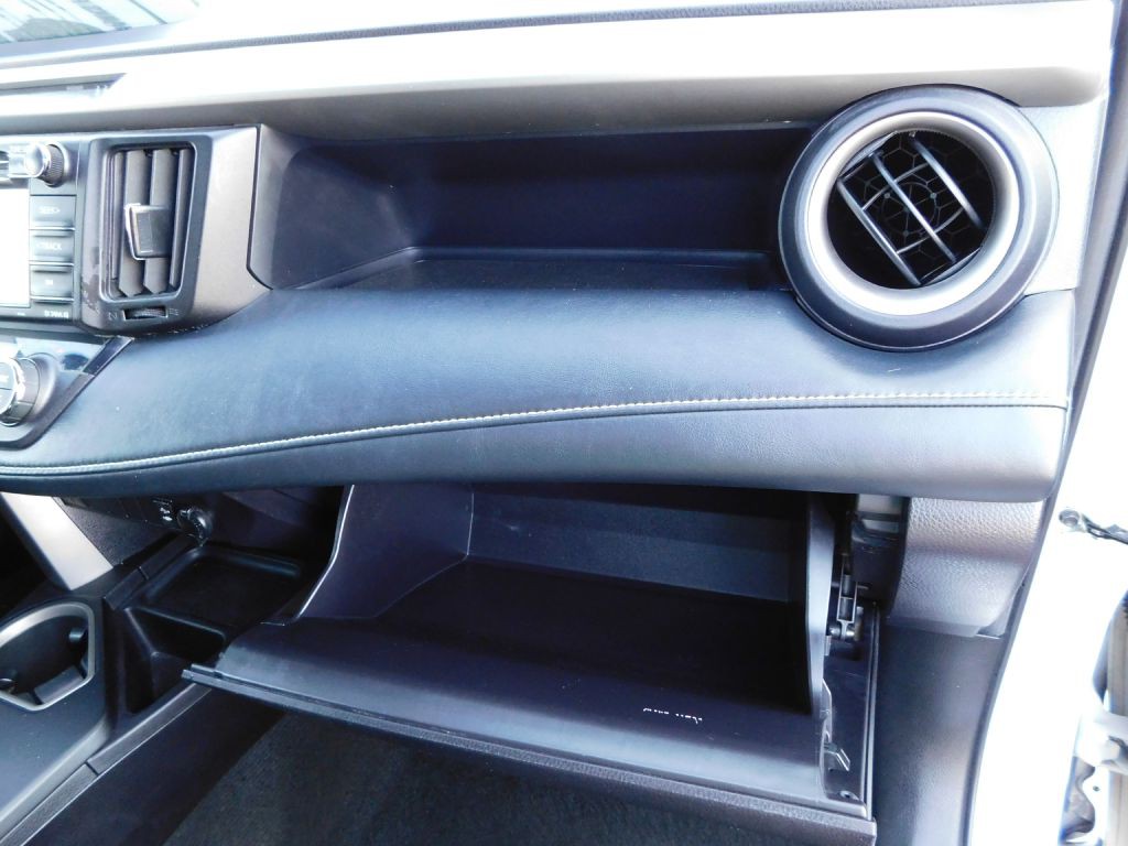 2018 Toyota Rav4 Image 34