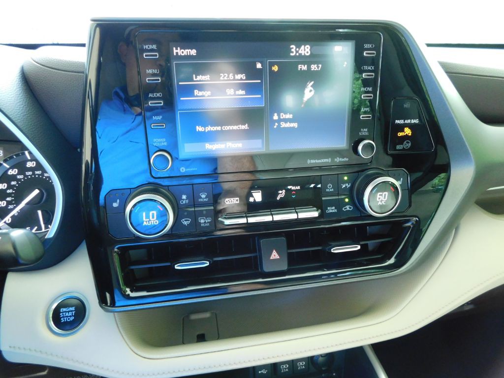 2021 Toyota Highlander Image 13