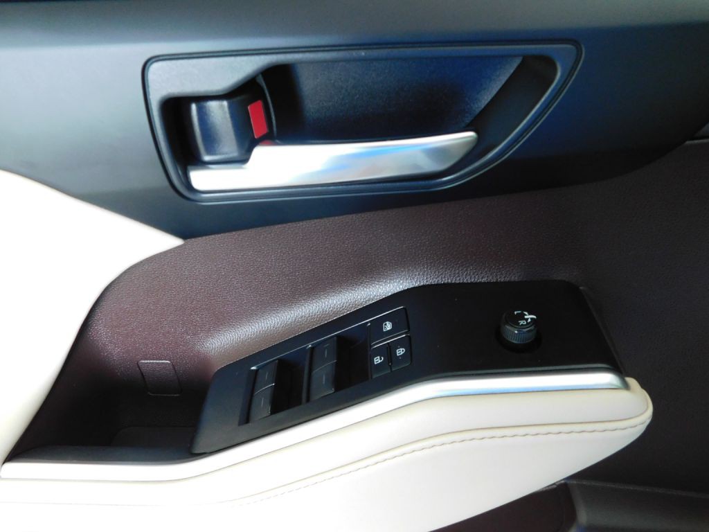2021 Toyota Highlander Image 23