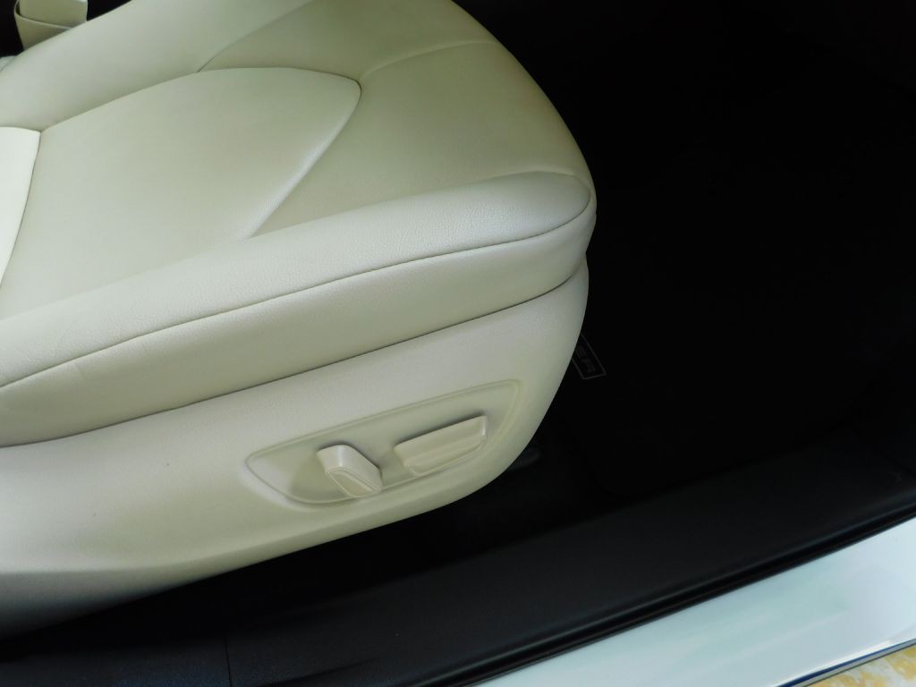 2021 Toyota Highlander Image 36