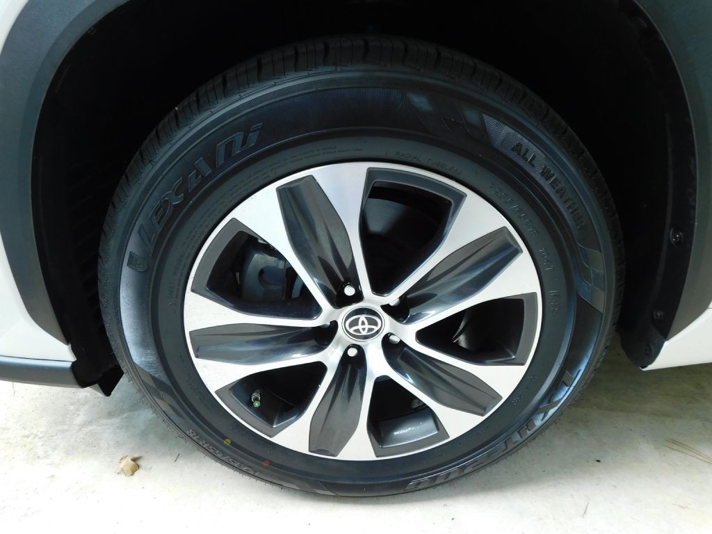 2021 Toyota Highlander Image 40