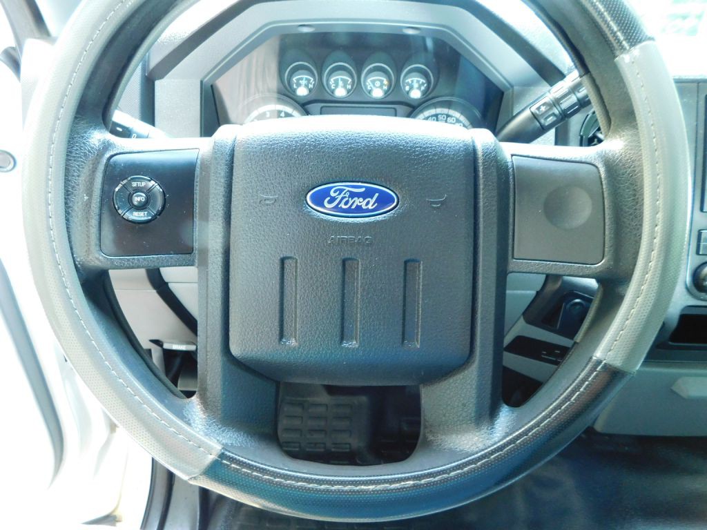 2015 Ford F-250 Image 11