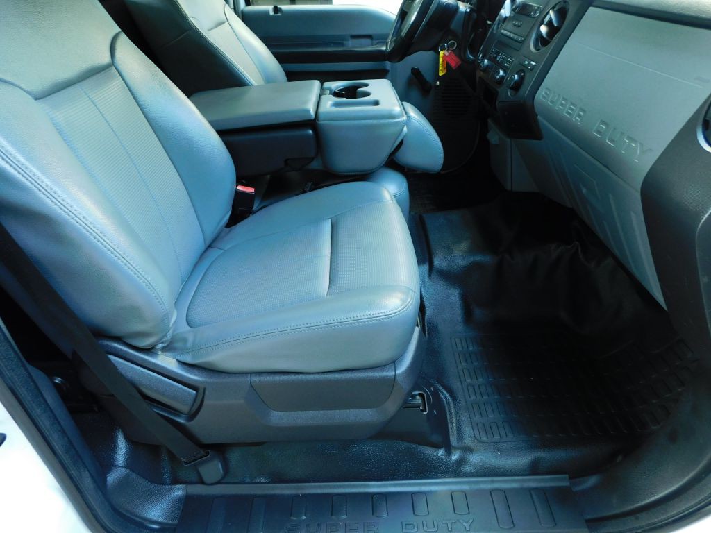 2015 Ford F-250 Image 18