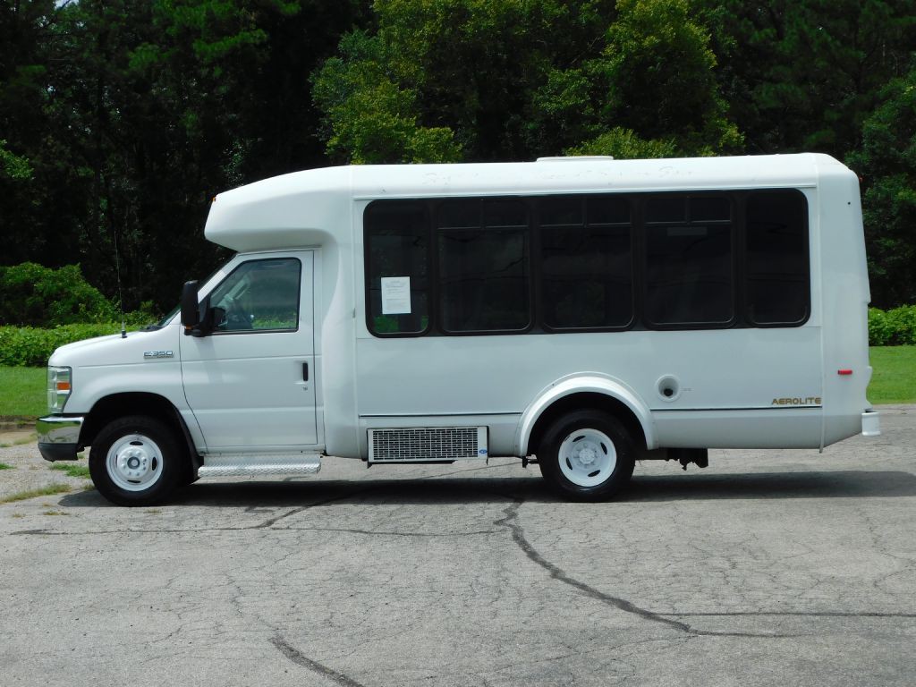 2014 Ford Econoline Image 5