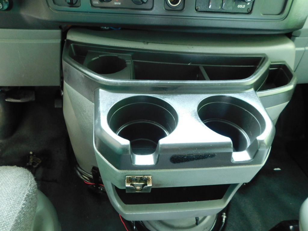 2014 Ford Econoline Image 17
