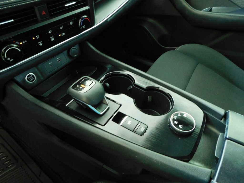 2023 Nissan Rogue Image 15
