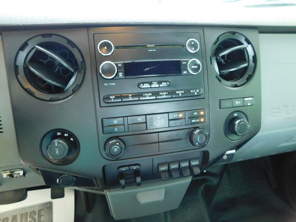 2013 Ford F-250 Image 11