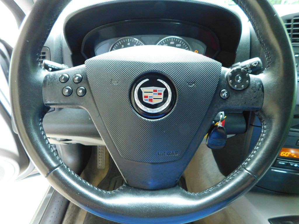 2005 Cadillac CTS Image 11