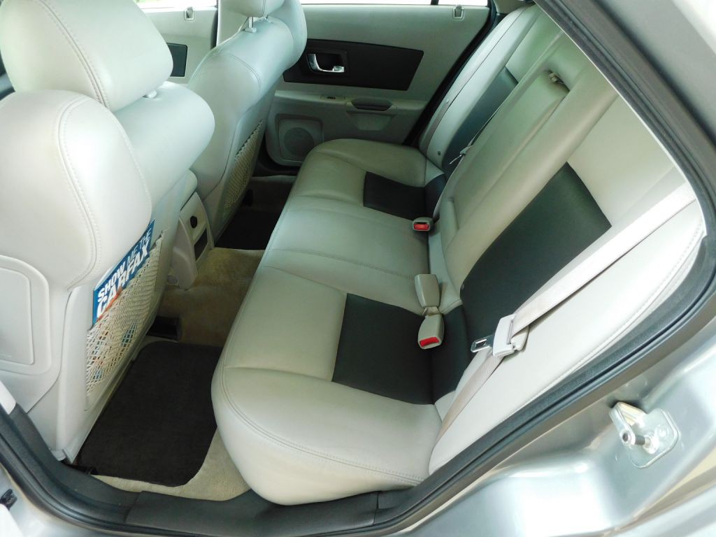 2005 Cadillac CTS Image 24