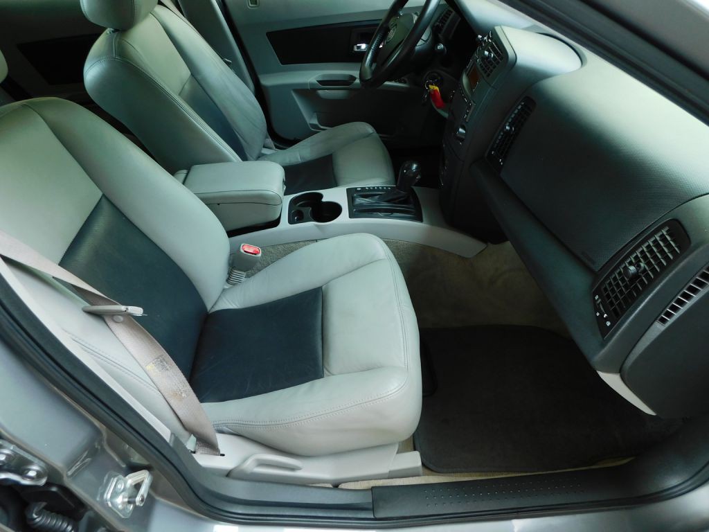 2005 Cadillac CTS Image 29