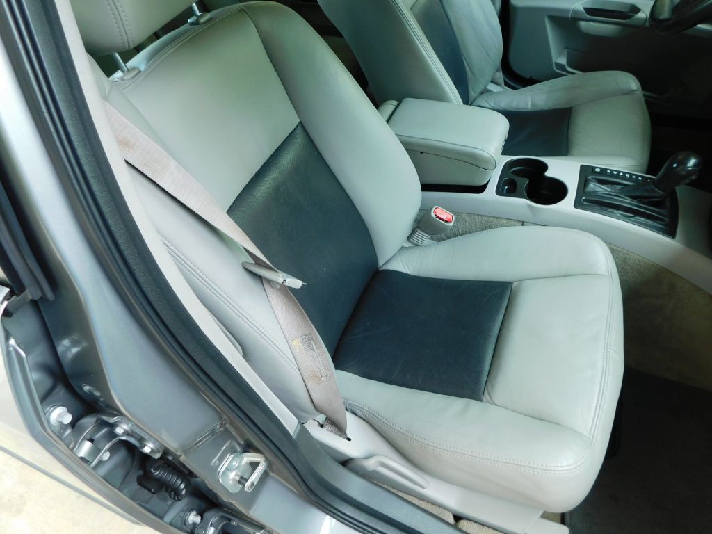 2005 Cadillac CTS Image 30