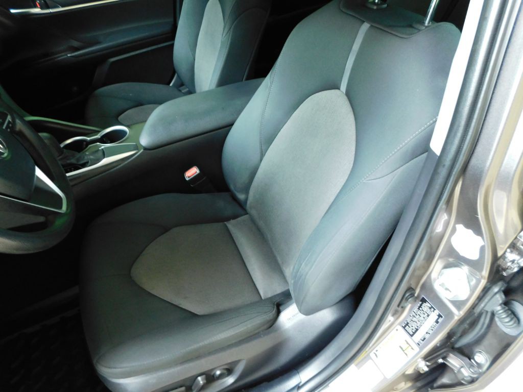 2021 Toyota Camry Image 8