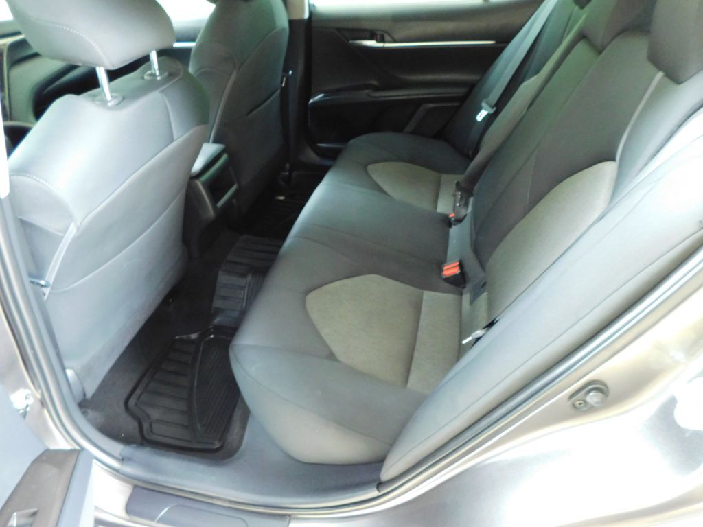 2021 Toyota Camry Image 22