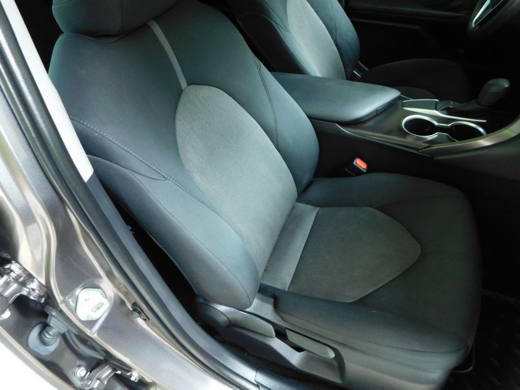 2021 Toyota Camry Image 28
