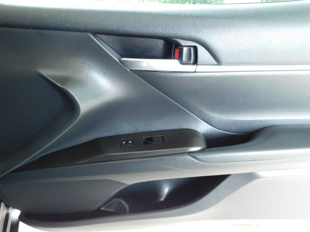 2021 Toyota Camry Image 29