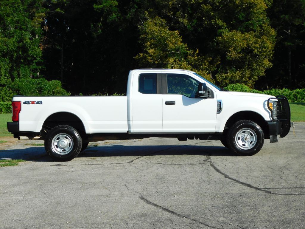 2017 Ford F-350 Image 3