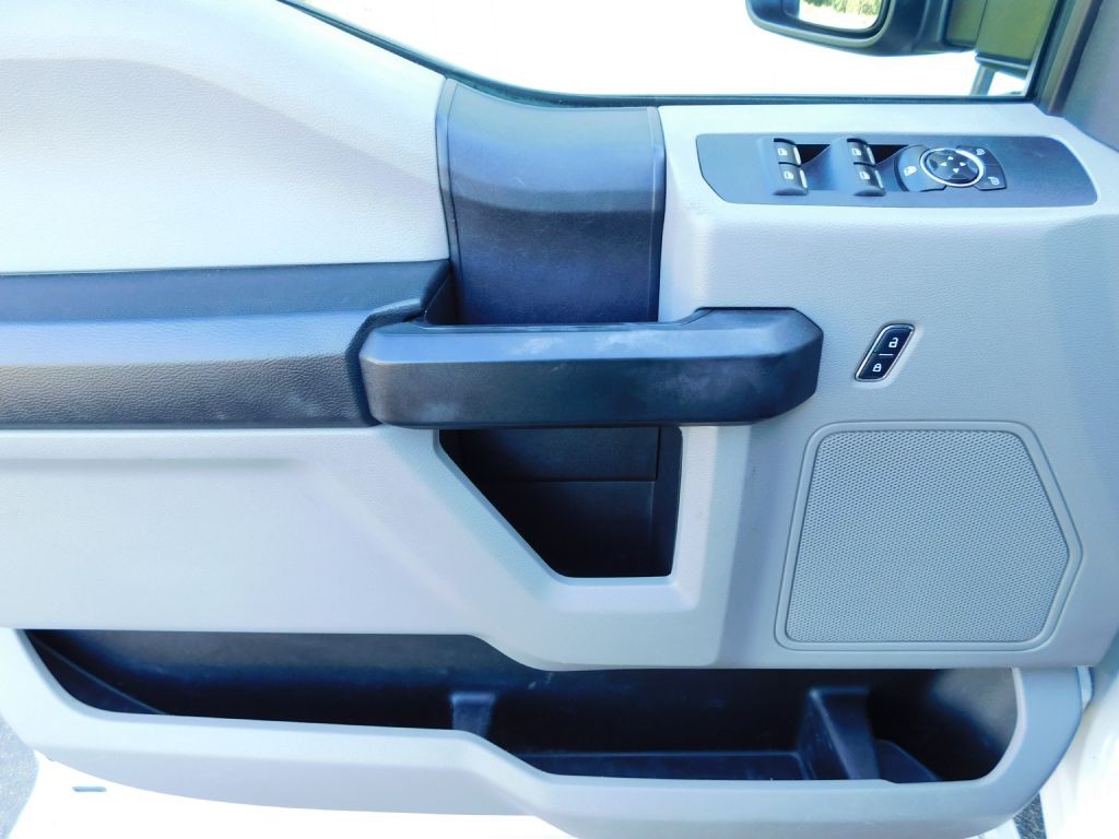 2017 Ford F-350 Image 21