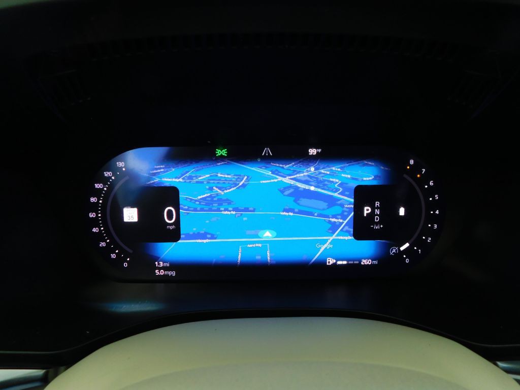2022 Volvo XC60 Image 11