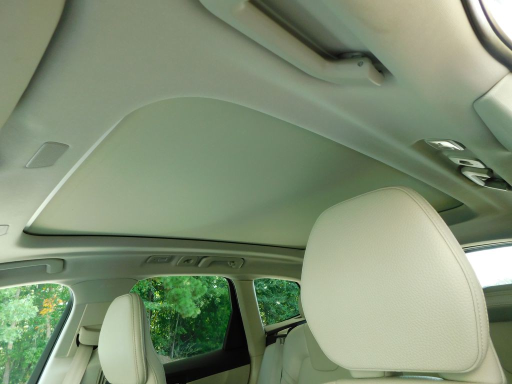 2022 Volvo XC60 Image 24