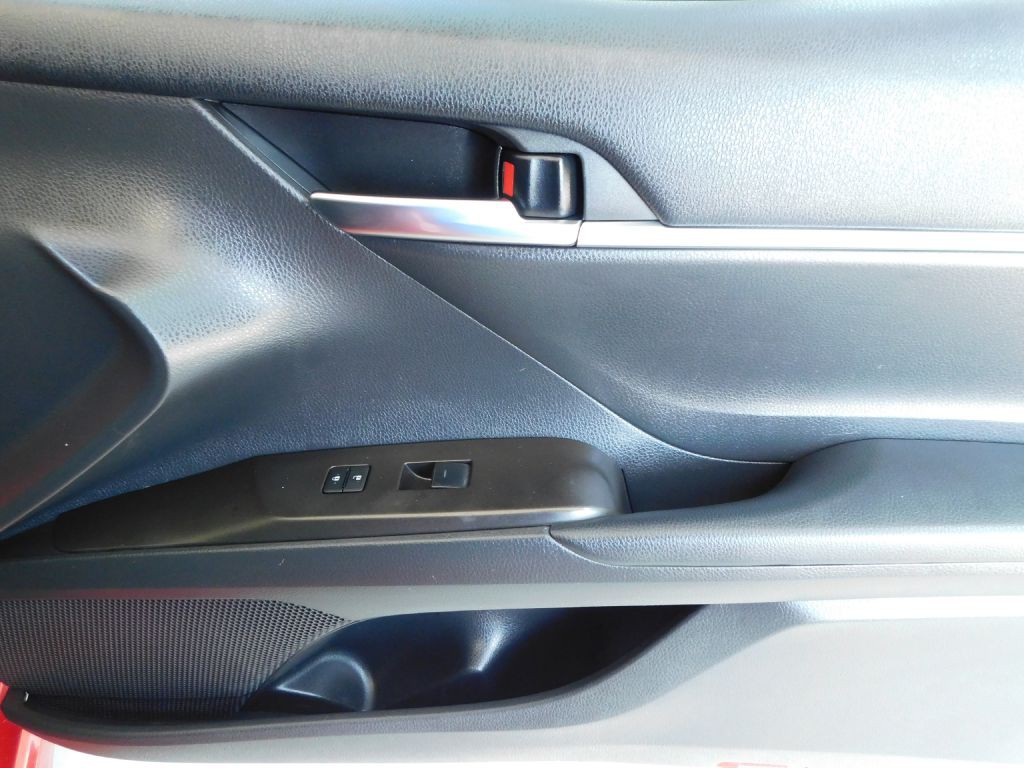 2023 Toyota Camry Image 28