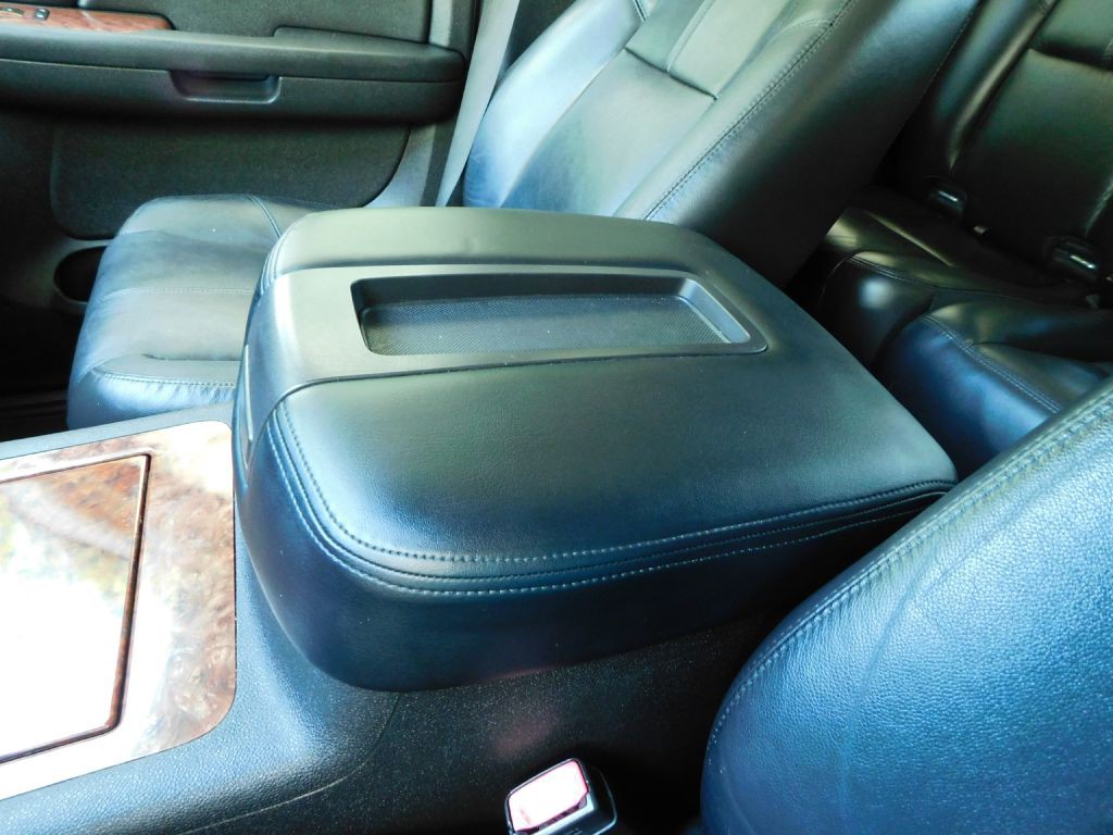 2008 Chevrolet Avalanche Image 19
