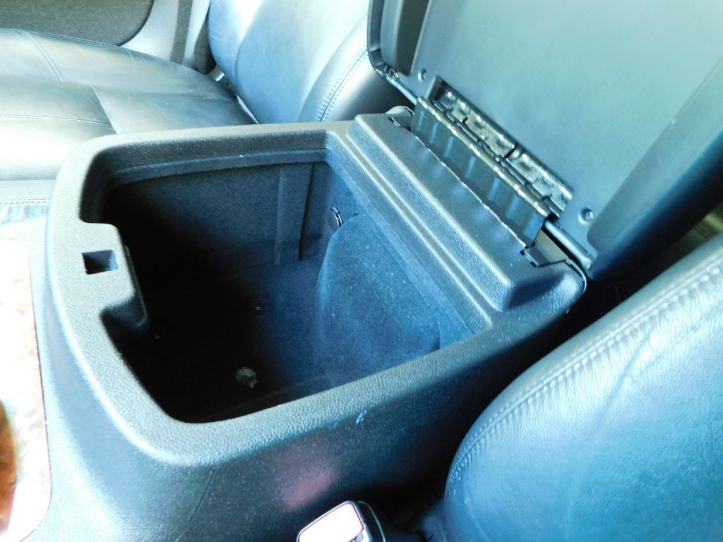 2008 Chevrolet Avalanche Image 20