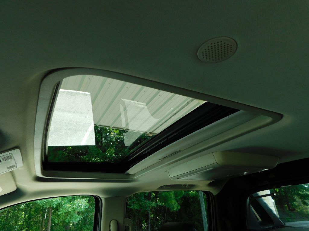 2008 Chevrolet Avalanche Image 23