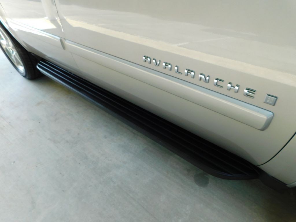 2008 Chevrolet Avalanche Image 43