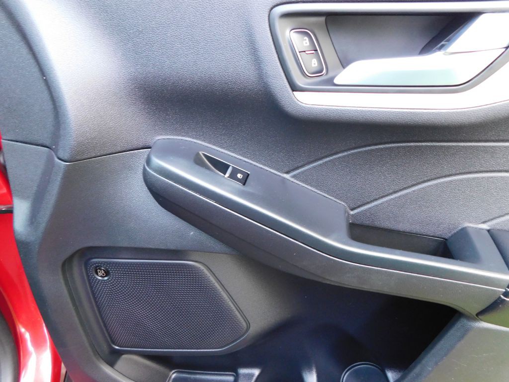 2022 Ford Escape Image 35